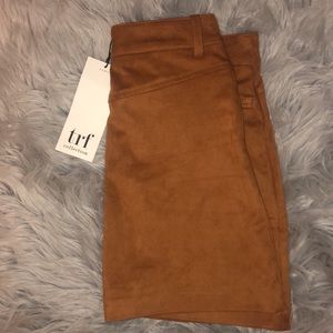 Dark brown skirt